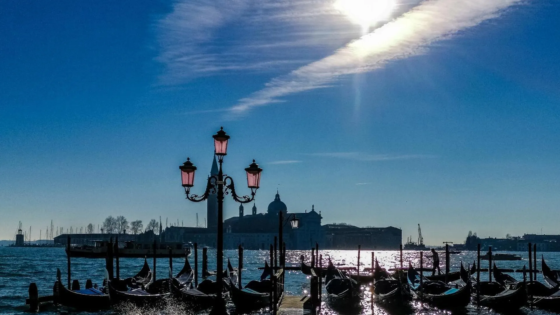 Dorsoduro Venice Apartment