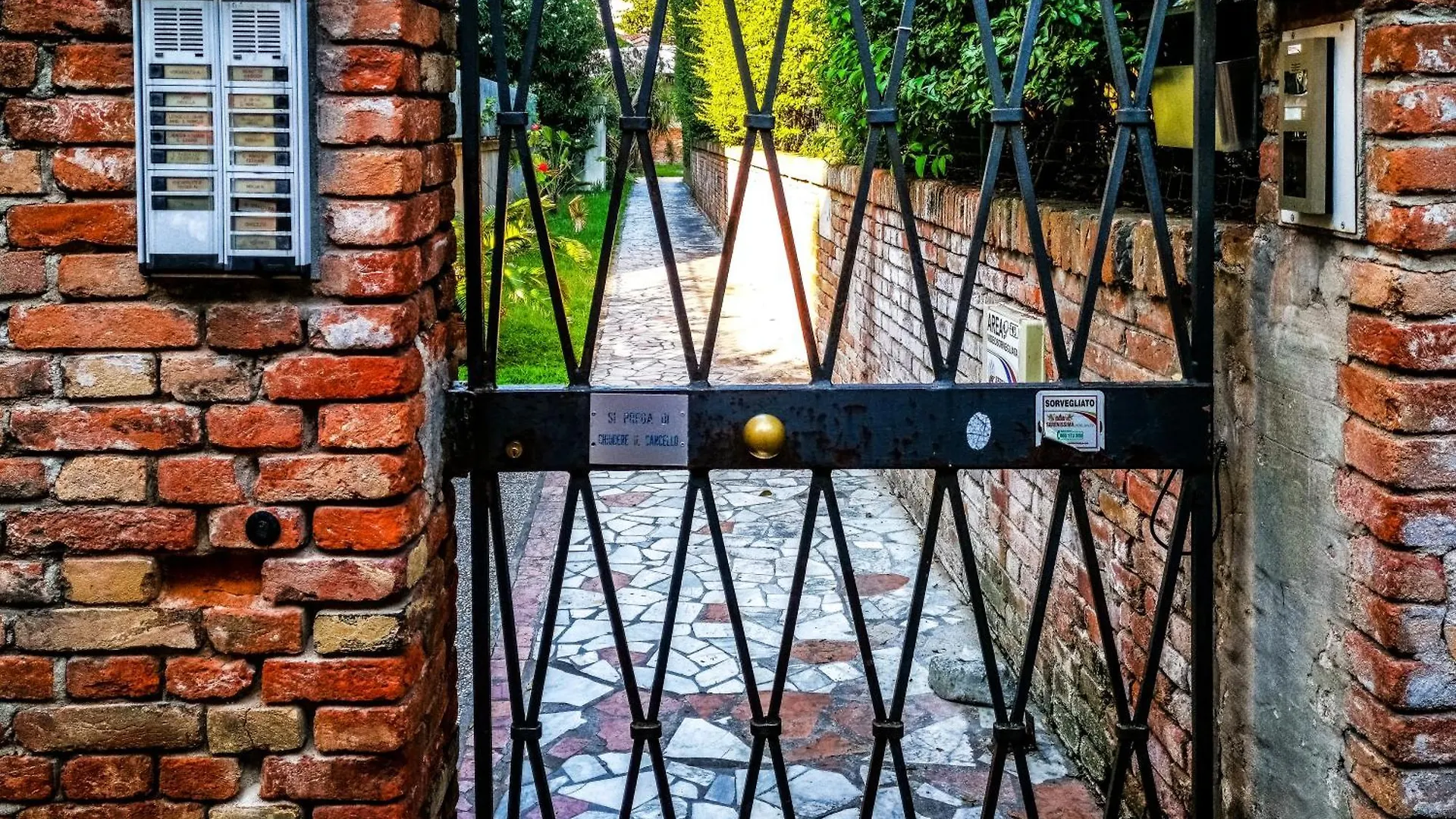 Dorsoduro Venice Apartment Italy